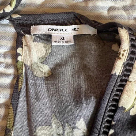 O'Neill flowy Floral Backless Dress - Picture 5 of 11